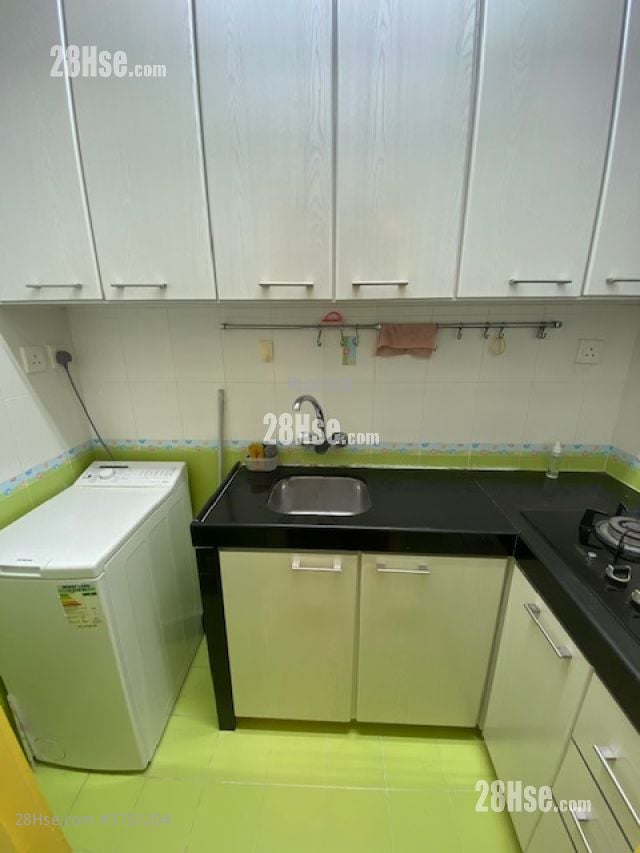 Tak Bo Garden Rental 2 Bedrooms , 1 Bathroom 382 ft²