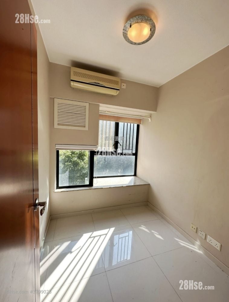 Park Island Sell 2 Bedrooms , 1 Bathroom 490 ft²