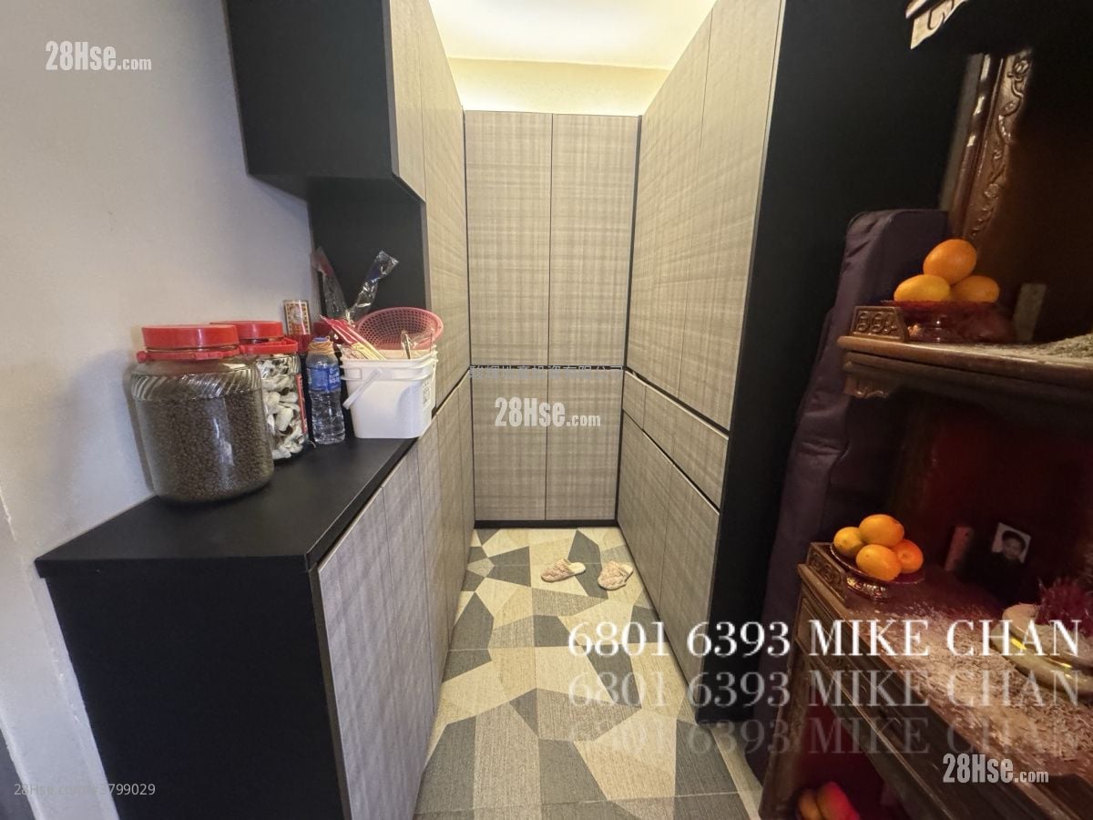 仁安大厦 售盘 5+ 房 , 3 浴室 859 平方尺