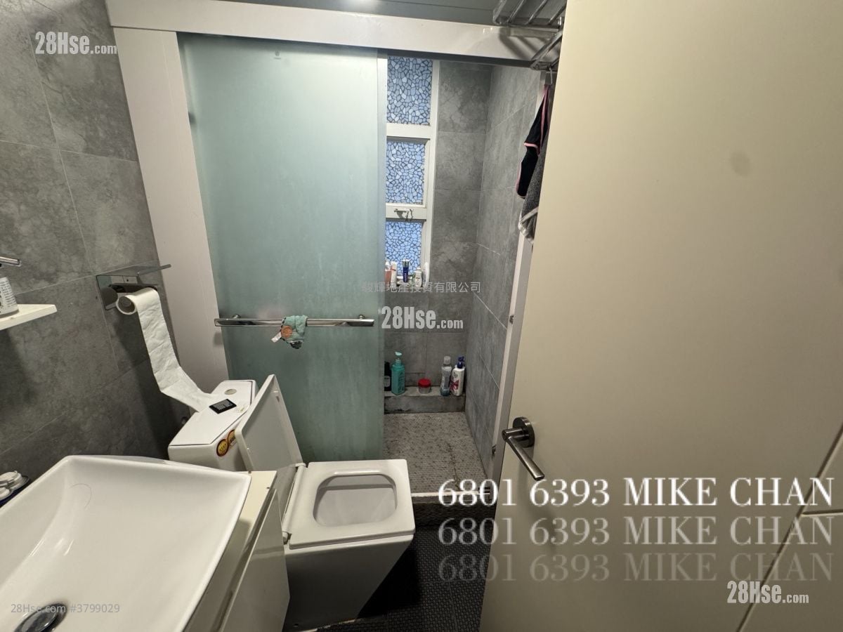 仁安大厦 售盘 5+ 房 , 3 浴室 859 平方尺