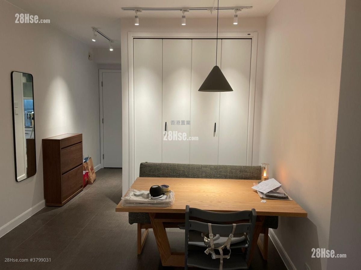 Park Island Sell 3 Bedrooms , 2 Bathrooms 707 ft²