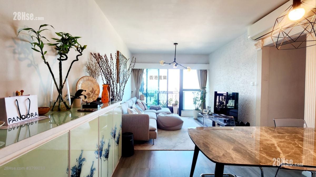 Park Island Sell 5+ Bedrooms , 3 Bathrooms 837 ft²