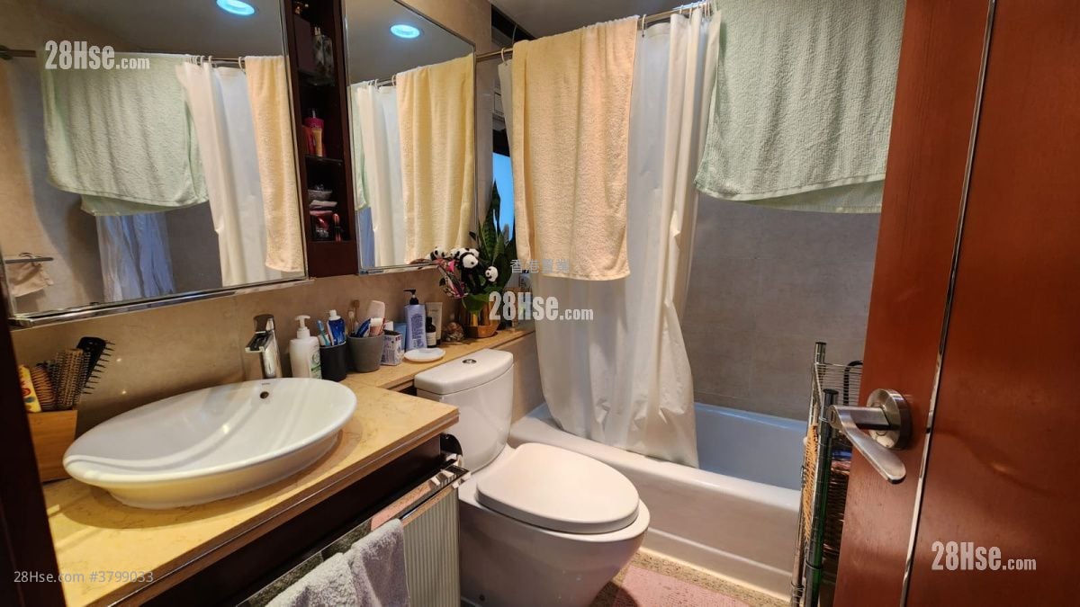 Park Island Sell 5+ Bedrooms , 3 Bathrooms 837 ft²