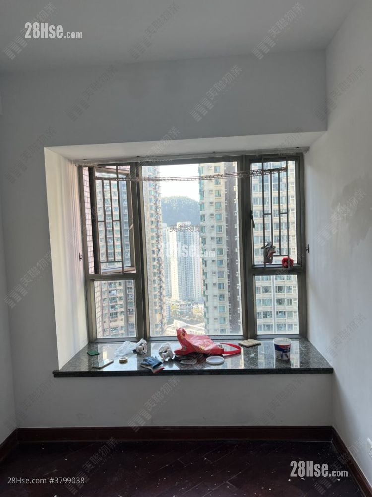 Tseung Kwan O Plaza Sell 2 Bedrooms , 1 Bathroom 441 ft²