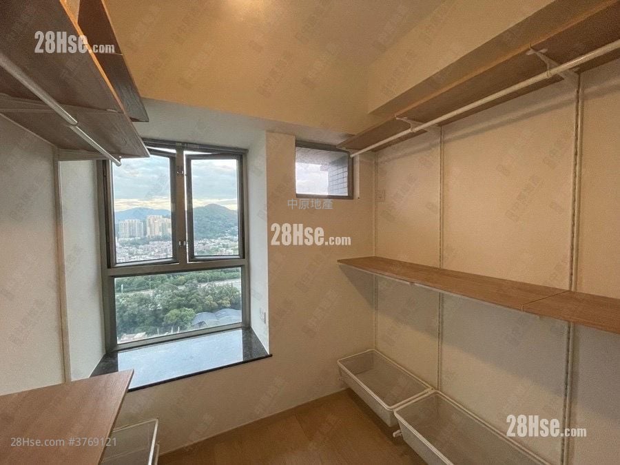 Yoho Town Sell 3 Bedrooms 516 ft²