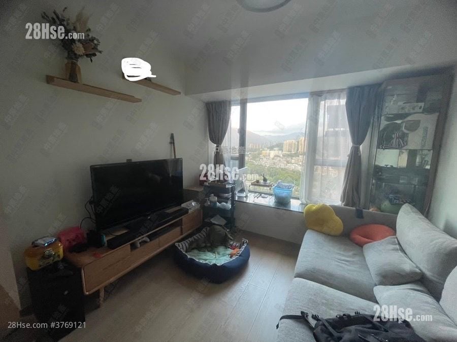 Yoho Town Sell 3 Bedrooms 516 ft²