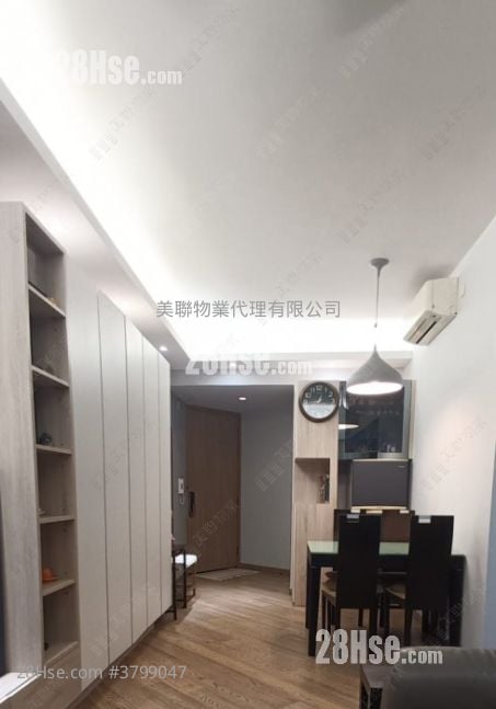 The Parkville Sell 4 Bedrooms , 2 Bathrooms 843 ft²