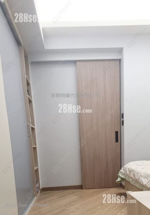 The Parkville Sell 4 Bedrooms , 2 Bathrooms 843 ft²