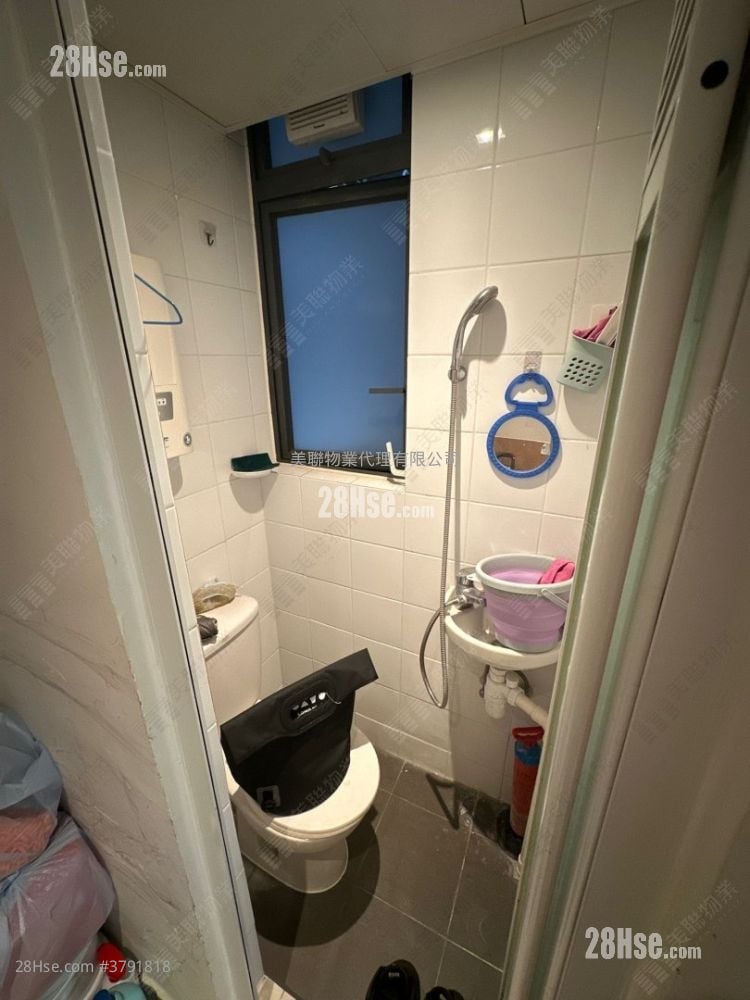 The Wings Rental 4 Bedrooms , 4 Bathrooms 1,009 ft²