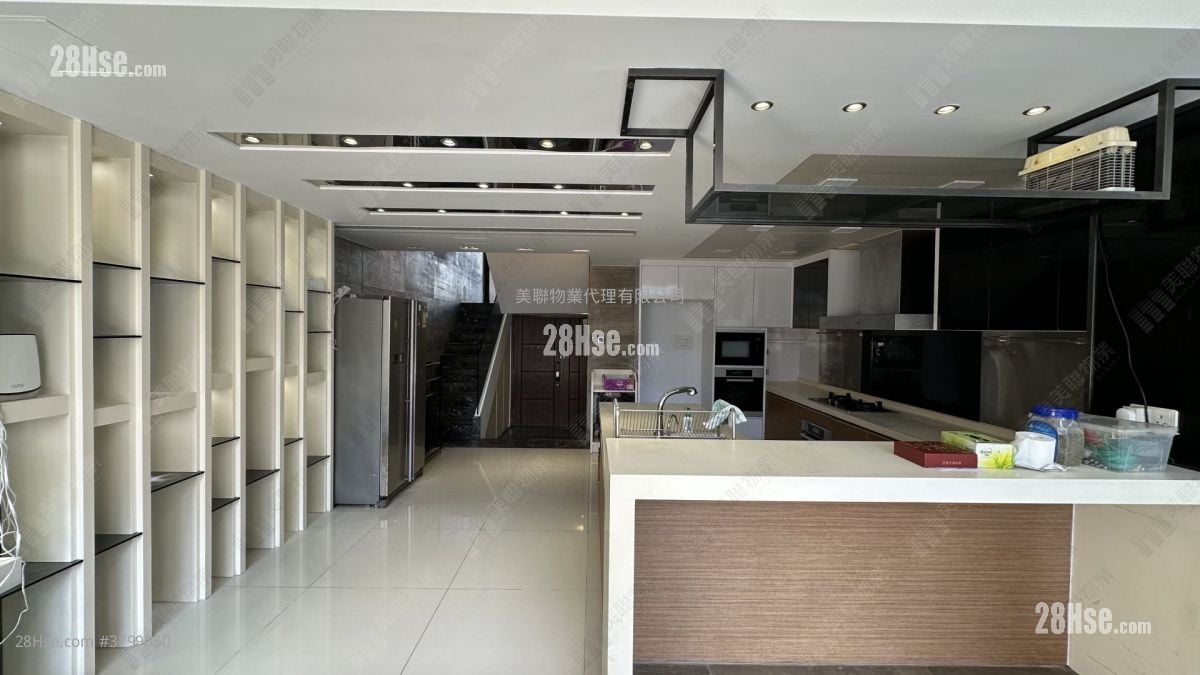 Palm Springs Sell 3 Bedrooms 1,377 ft²