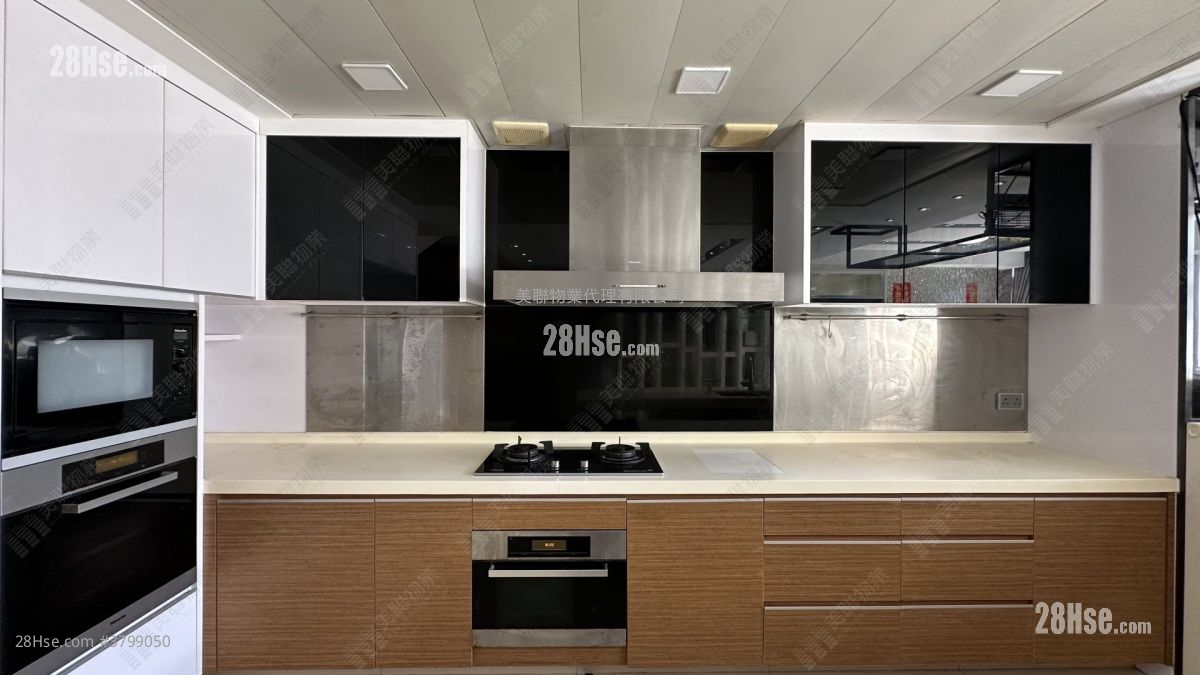 Palm Springs Sell 3 Bedrooms 1,377 ft²