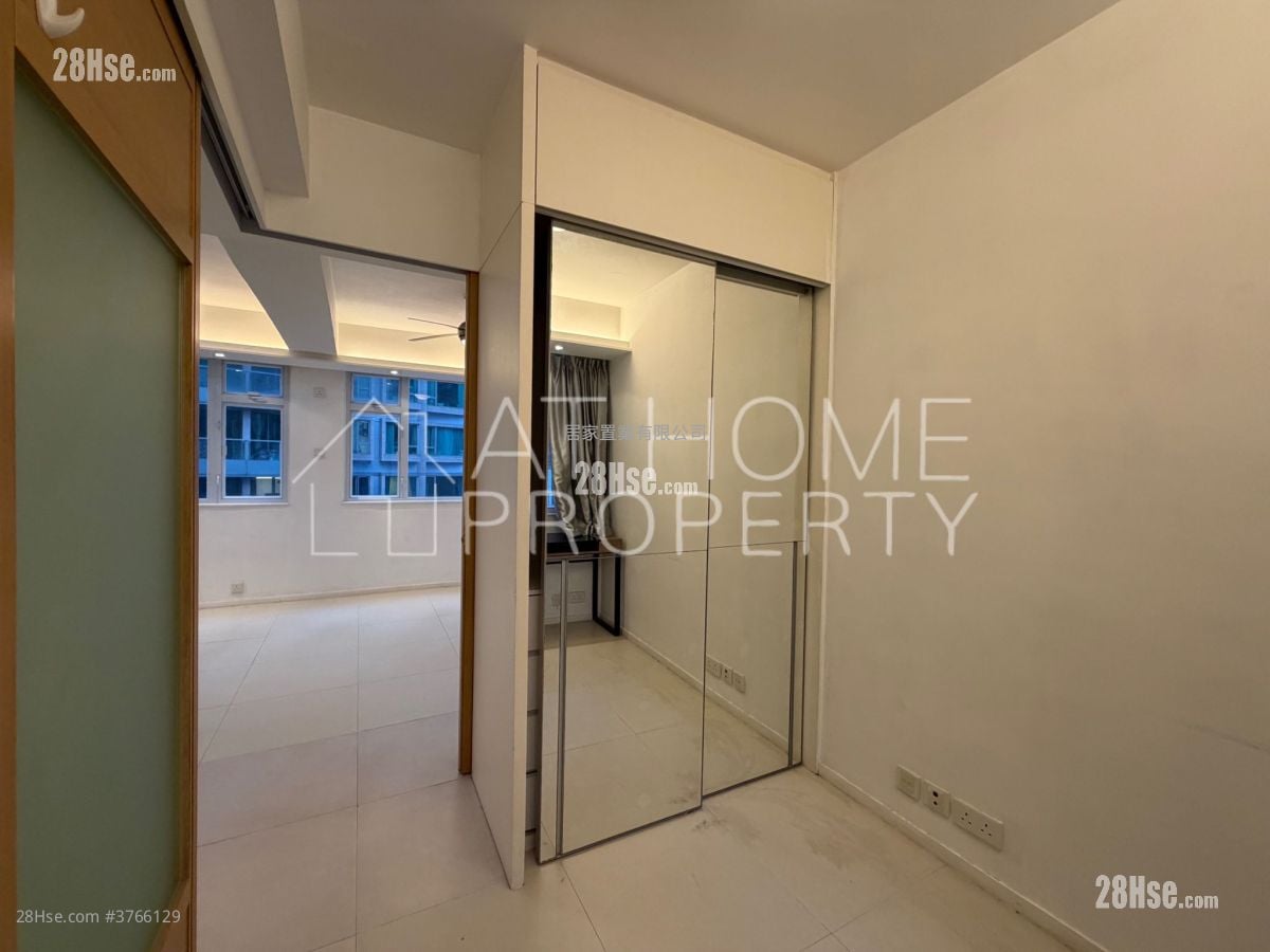 Arts Building Sell 2 Bedrooms , 1 Bathroom 625 ft²