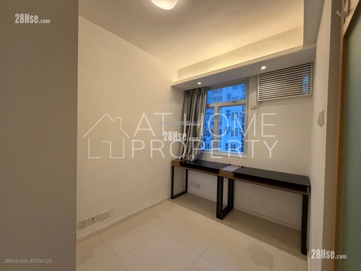 Arts Building Sell 2 Bedrooms , 1 Bathroom 625 ft²