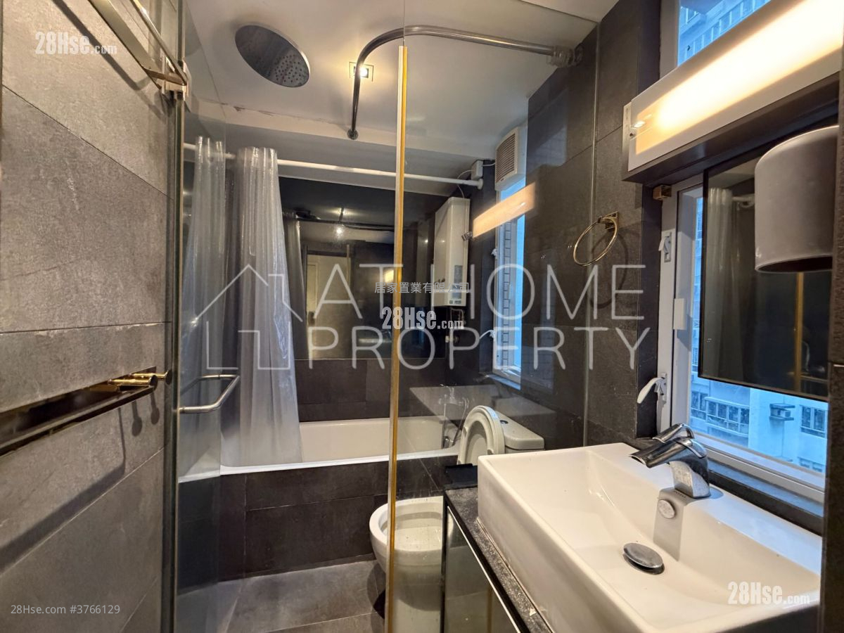 Arts Building Sell 2 Bedrooms , 1 Bathroom 625 ft²