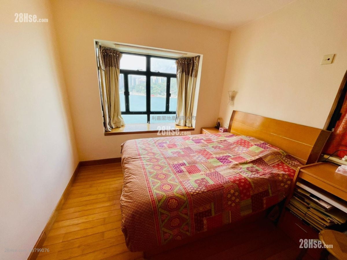 Heng Fa Chuen Sell 3 Bedrooms , 2 Bathrooms 643 ft²