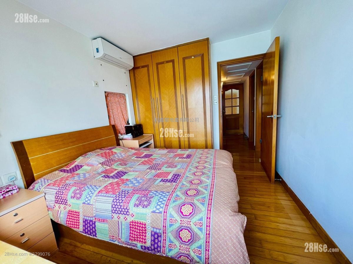 Heng Fa Chuen Sell 3 Bedrooms , 2 Bathrooms 643 ft²