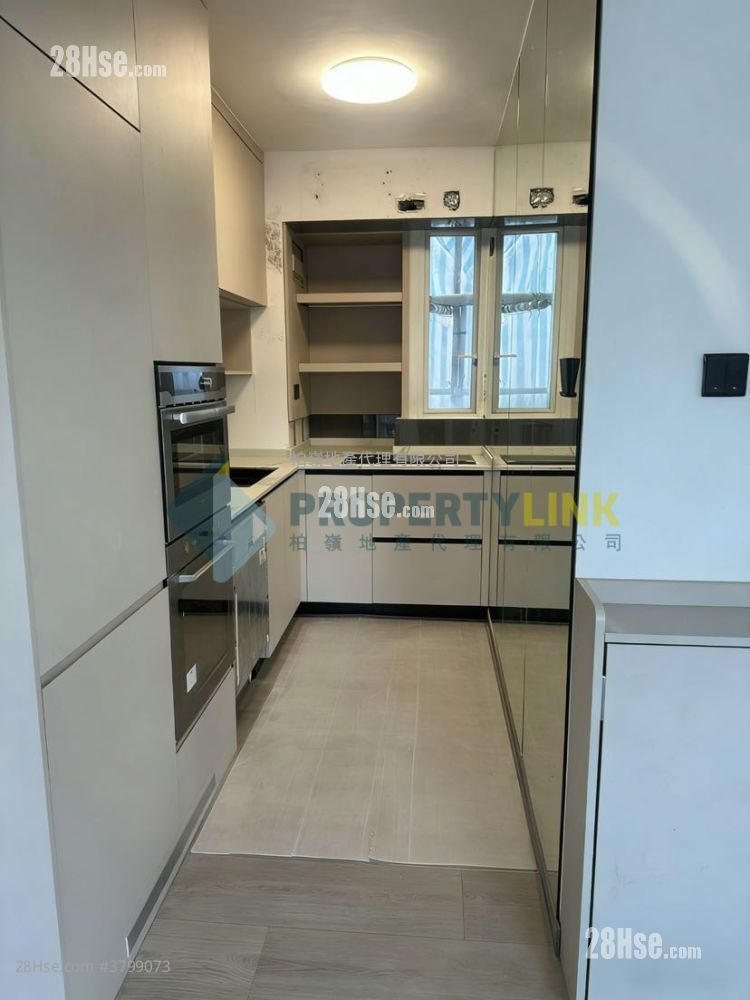 Ying Fai Court Sell 1 Bedroom , 1 Bathroom 447 ft²