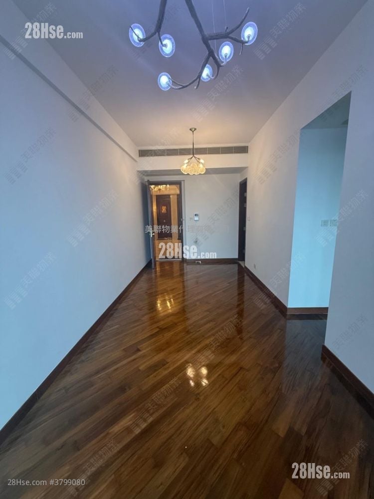 The Coronation Sell 2 Bedrooms 601 ft²