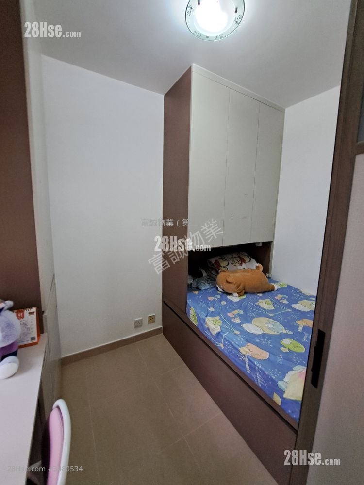 油翠苑 售盘 2 房 , 1 浴室 400 平方尺