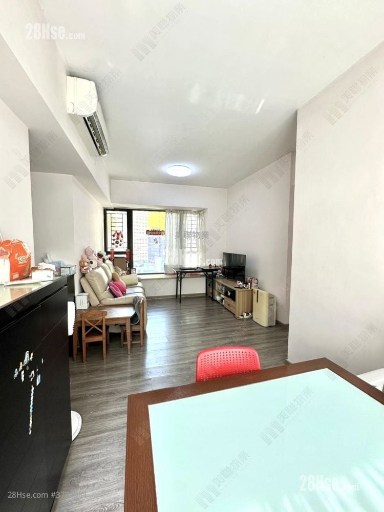 爵悦庭 售盘 4 房 722 平方尺