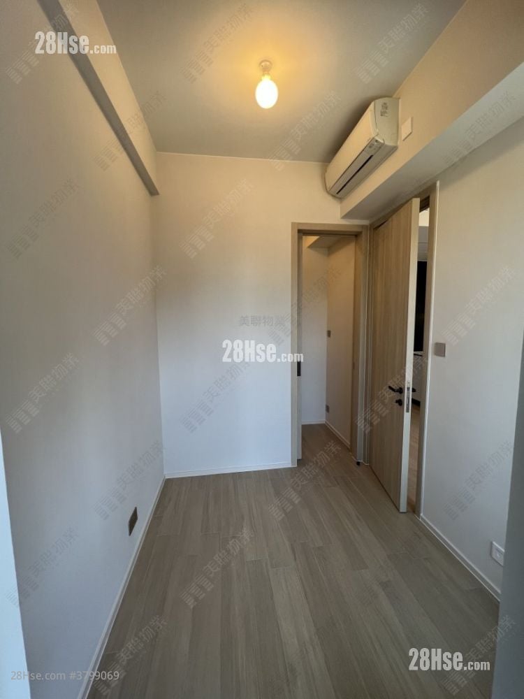 One Innovale 售盘 1 房 , 1 浴室 320 平方尺