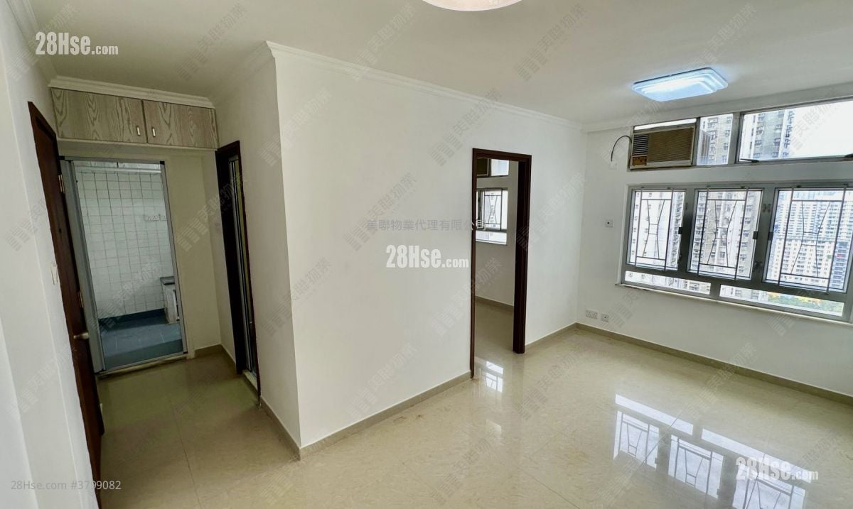 Siu Lun Court Sell 2 Bedrooms , 1 Bathroom 401 ft²
