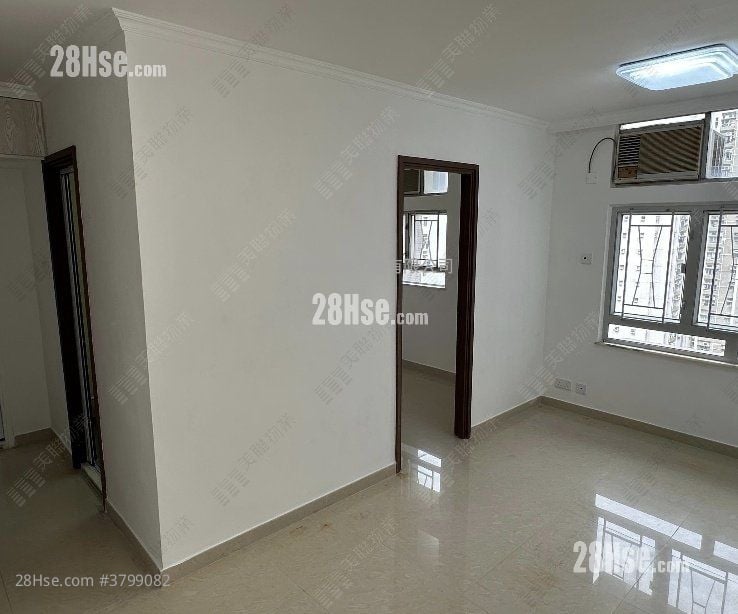 Siu Lun Court Sell 2 Bedrooms , 1 Bathroom 401 ft²