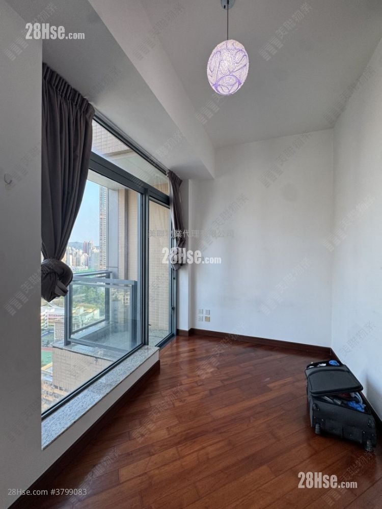 Park Summit Sell 274 ft²