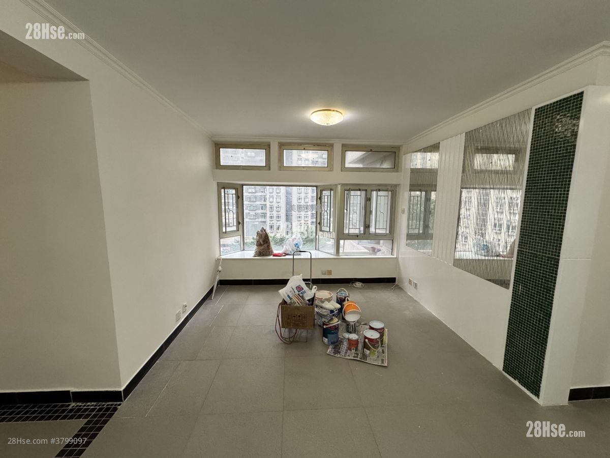 海滨花园 售盘 3 房 700 平方尺