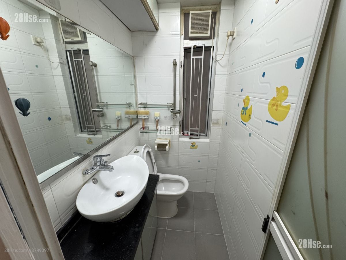 海滨花园 售盘 3 房 700 平方尺