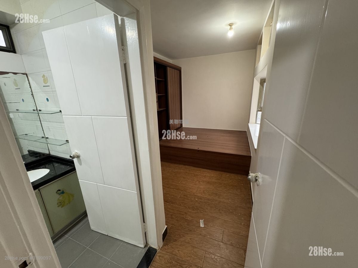 海滨花园 售盘 3 房 700 平方尺