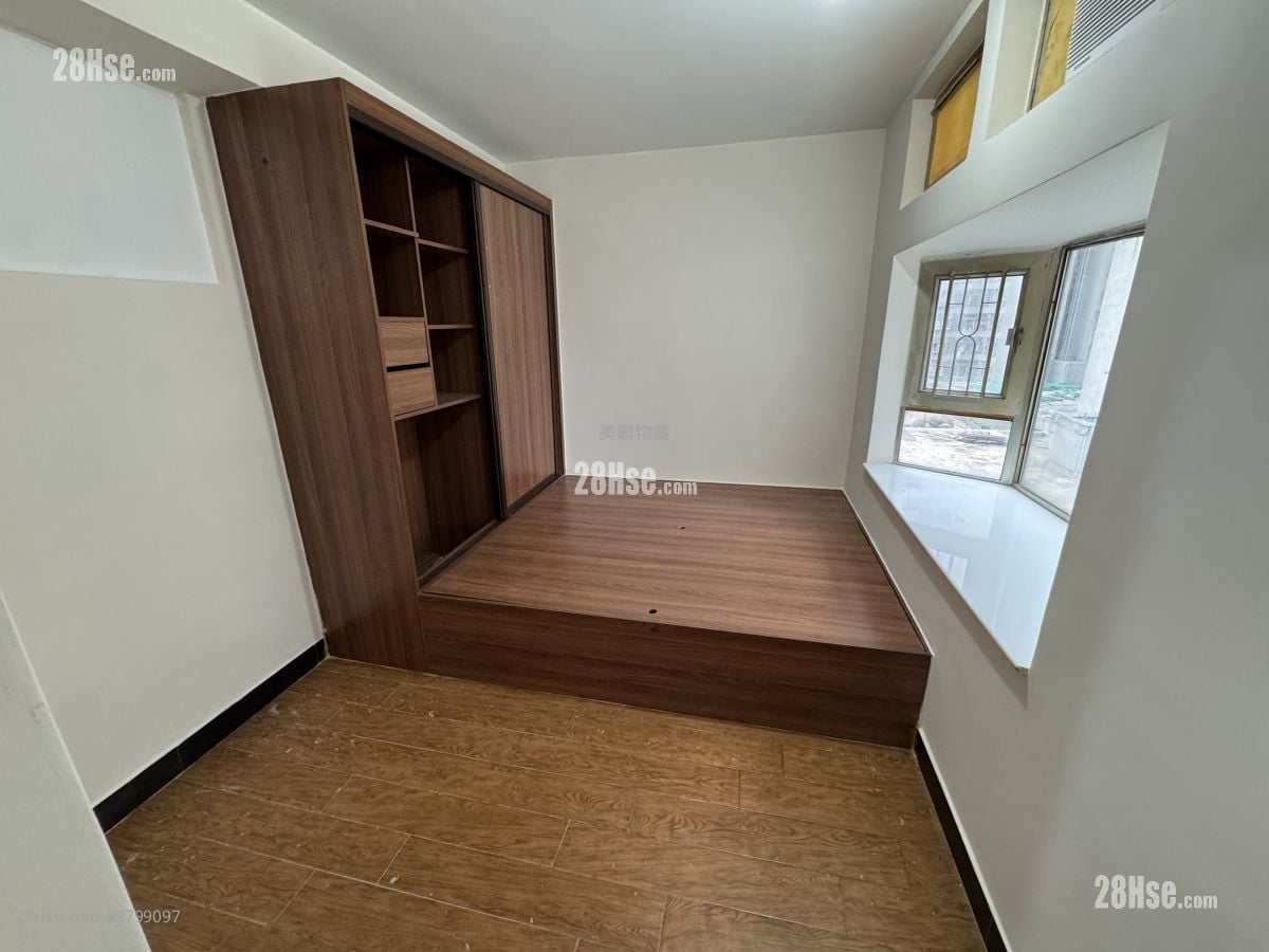 海滨花园 售盘 3 房 700 平方尺