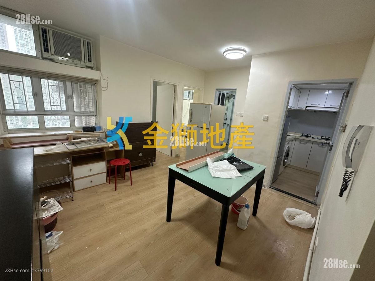 云叠花园 租盘 2 房 428 平方尺