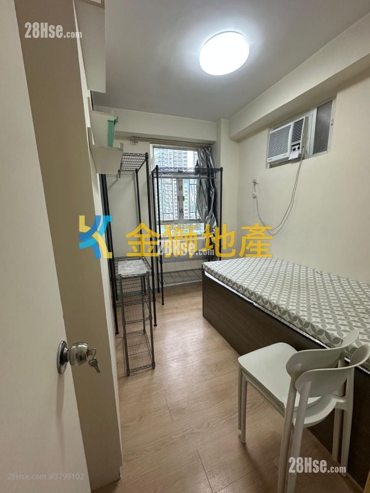 云叠花园 租盘 2 房 428 平方尺