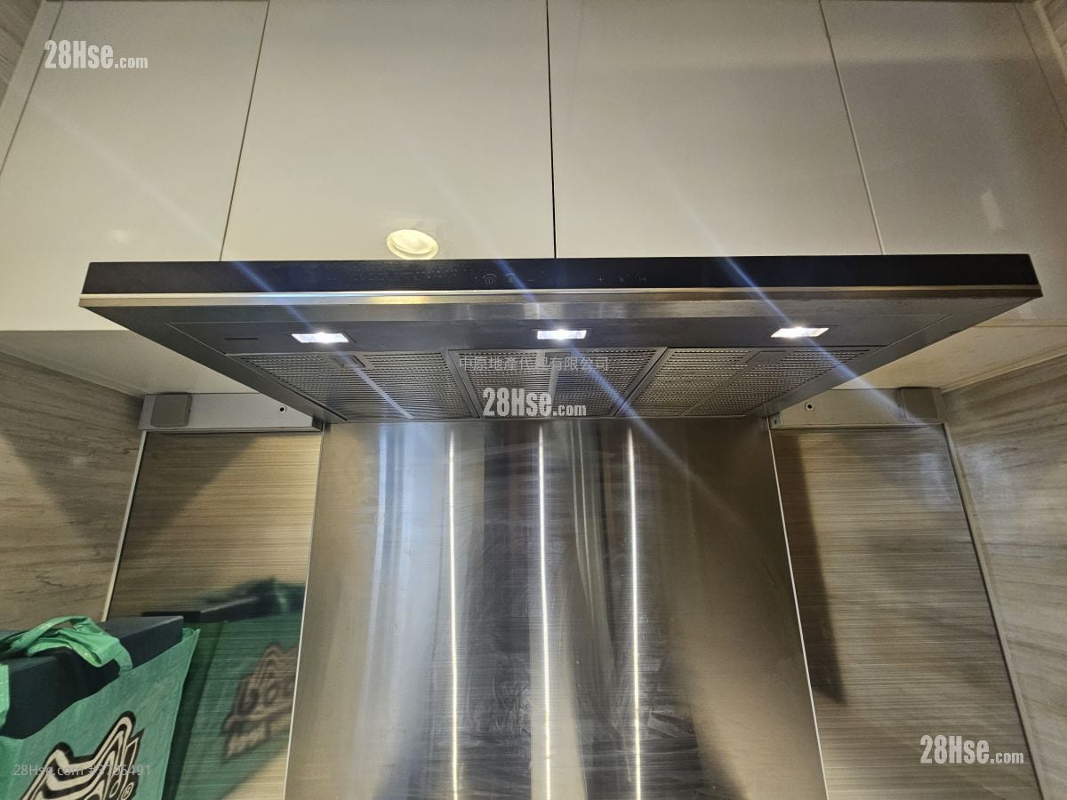 爱海颂 租盘 2 房 , 1 浴室 477 平方尺