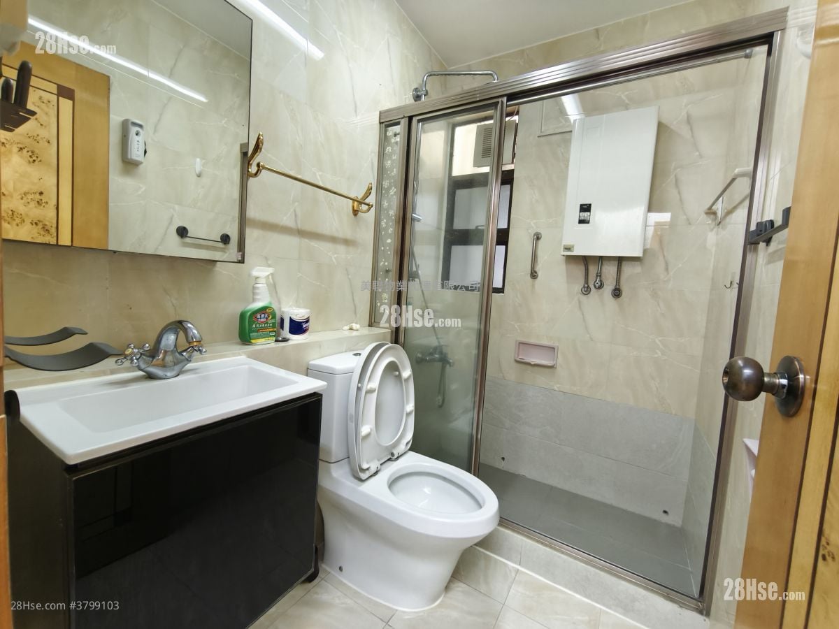 又一居 售盘 3 房 , 3 浴室 1,072 平方尺