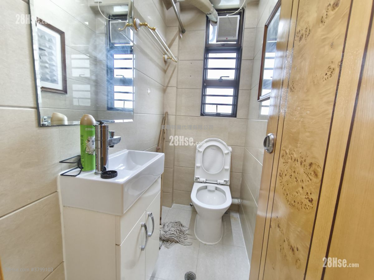 又一居 售盘 3 房 , 3 浴室 1,072 平方尺