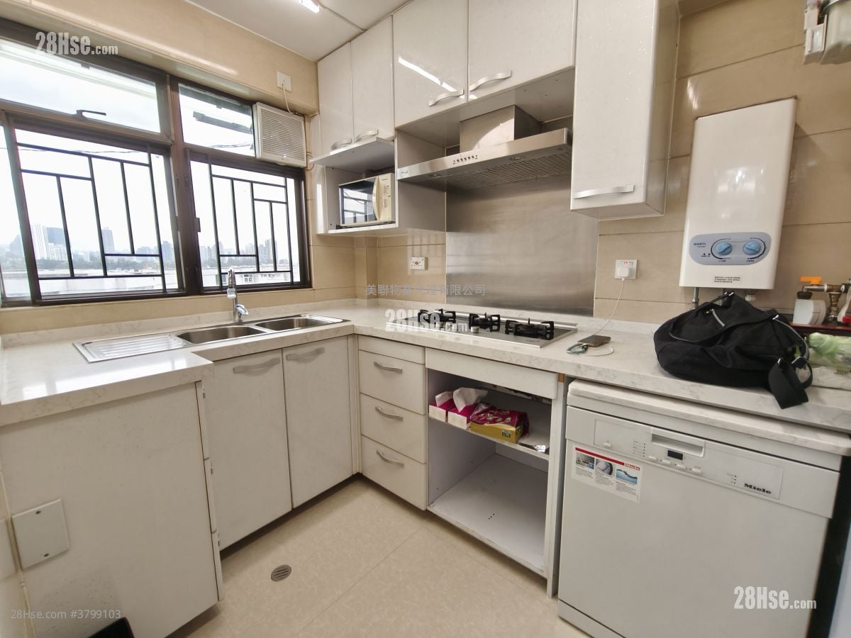 又一居 售盘 3 房 , 3 浴室 1,072 平方尺