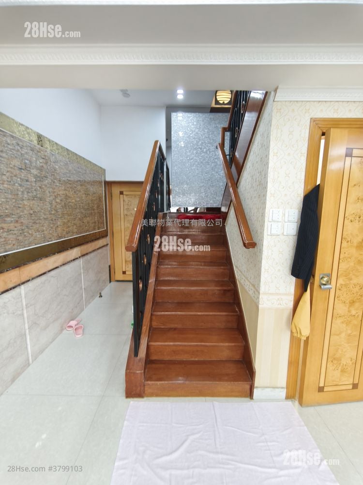 又一居 售盘 3 房 , 3 浴室 1,072 平方尺