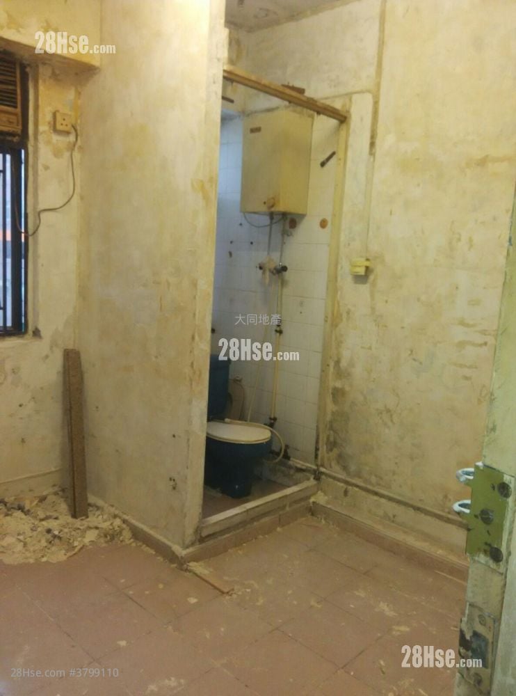 Chinese Mansion Sell 3 Bedrooms , 3 Bathrooms 420 ft²