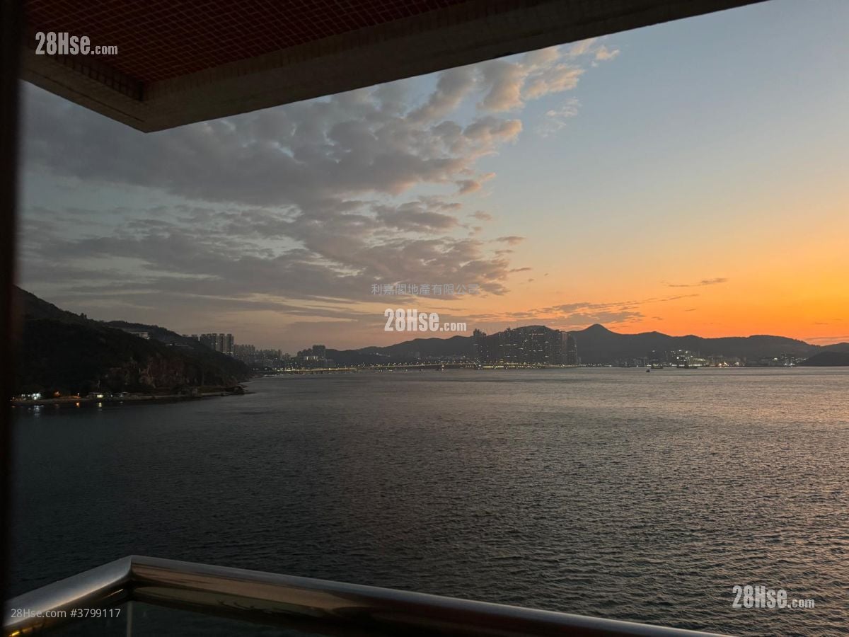 Heng Fa Villa Sell 3 Bedrooms , 2 Bathrooms 1,046 ft²