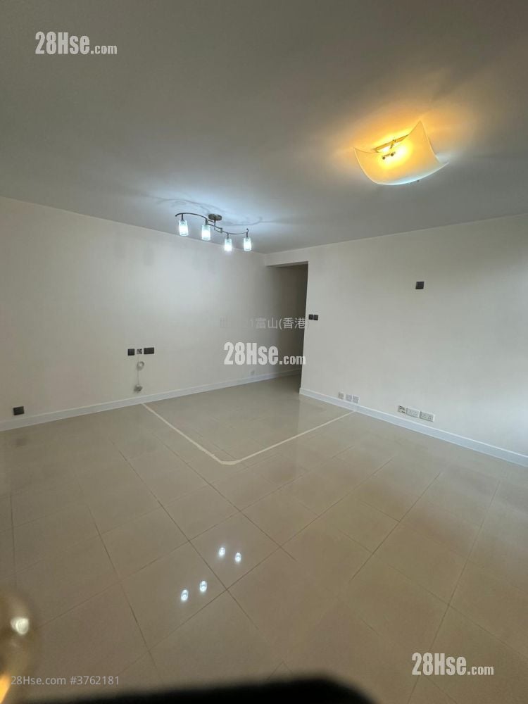 德强苑 售盘 2 房 , 1 浴室 574 平方尺