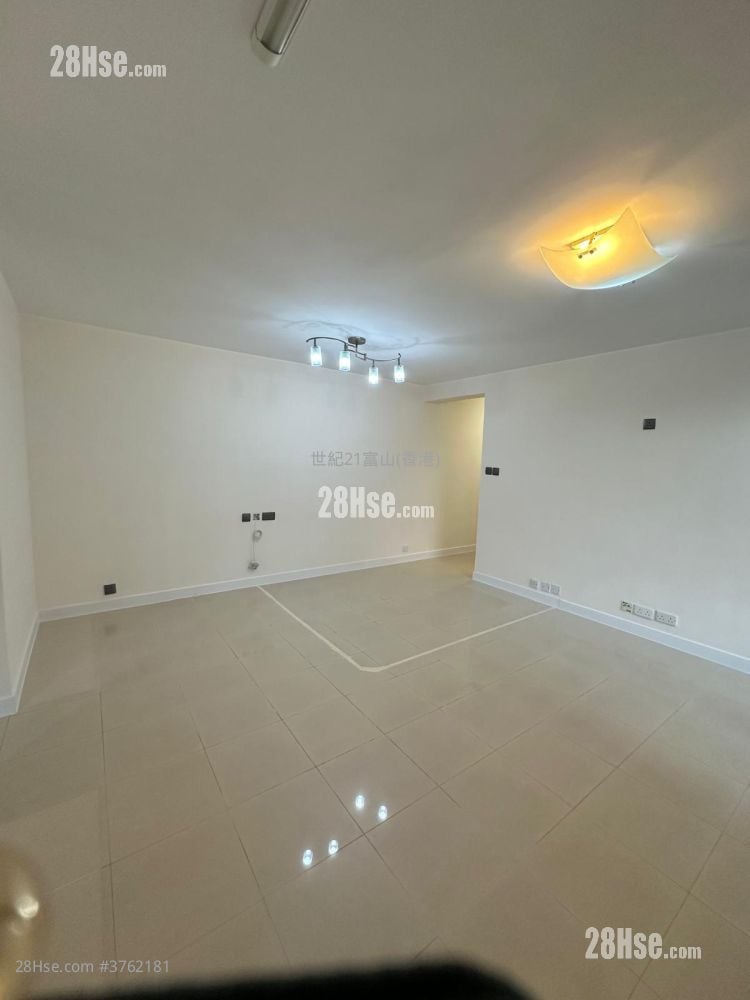 德强苑 售盘 2 房 , 1 浴室 574 平方尺