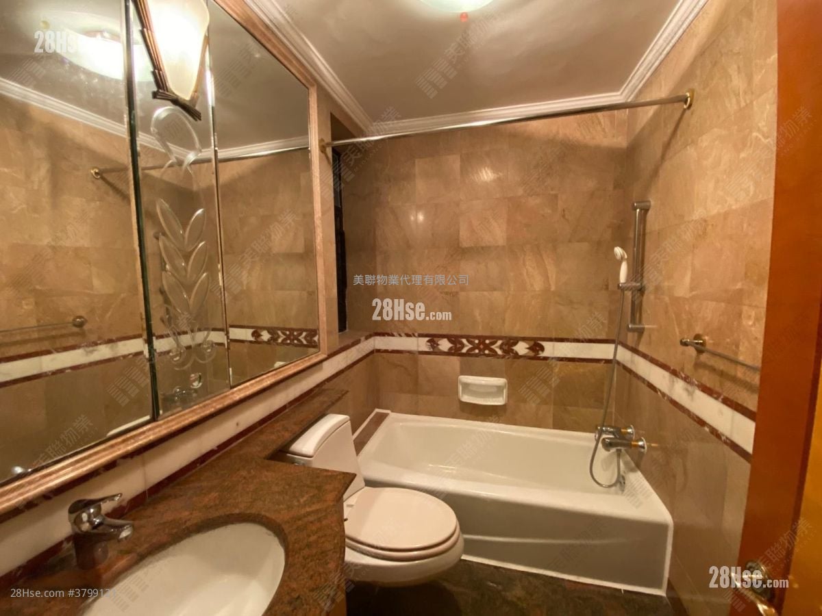 骏景园 售盘 3 房 974 平方尺