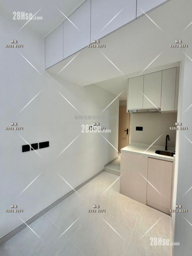 Man Wah Building Rental Studio , 1 Bathroom 160 ft²