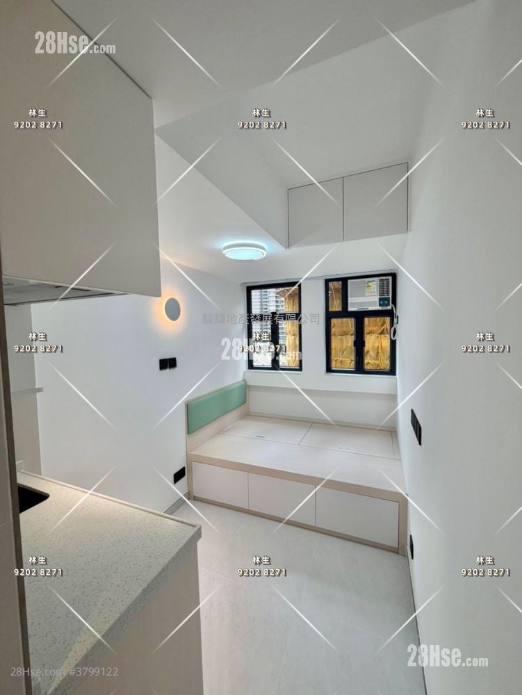 Man Wah Building Rental Studio , 1 Bathroom 160 ft²