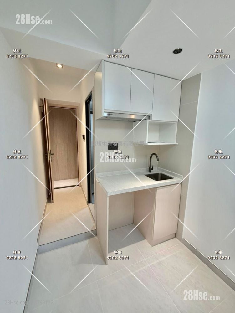 Man Wah Building Rental Studio , 1 Bathroom 160 ft²