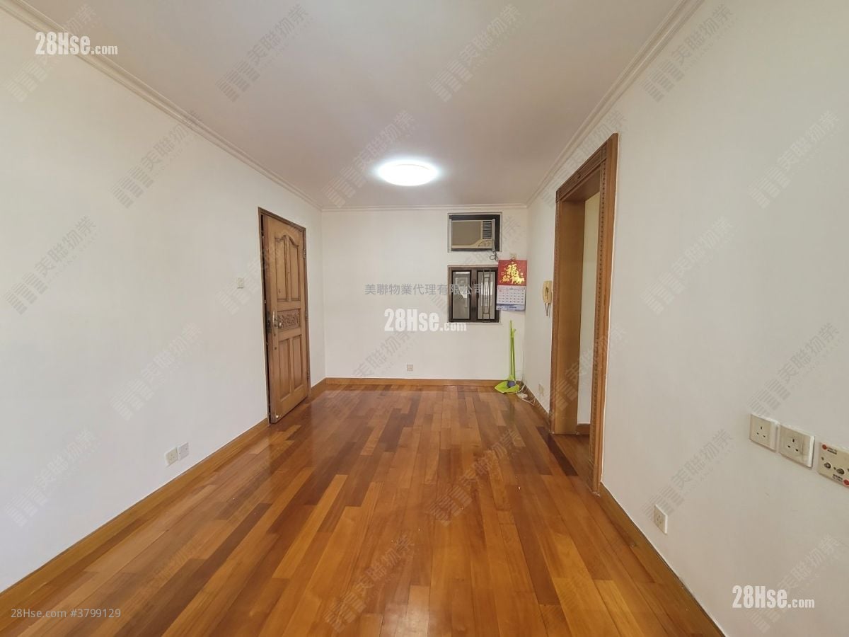 Luk Yeung Sun Chuen Sell 2 Bedrooms 451 ft²