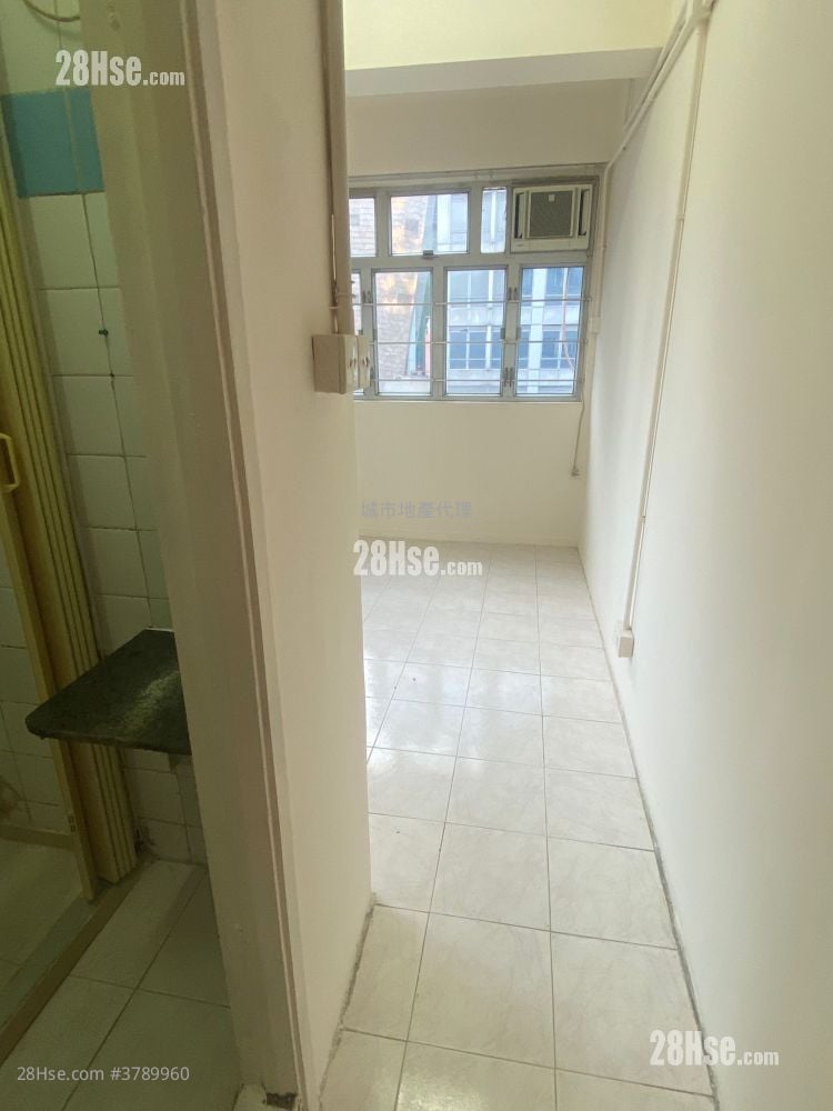 Toa Tak Building Rental Studio , 1 Bathroom 150 ft²