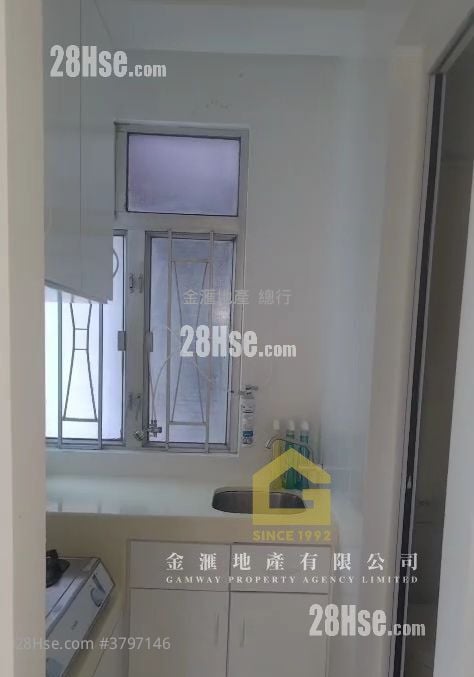 华基大楼 租盘 2 房 , 1 浴室 315 平方尺